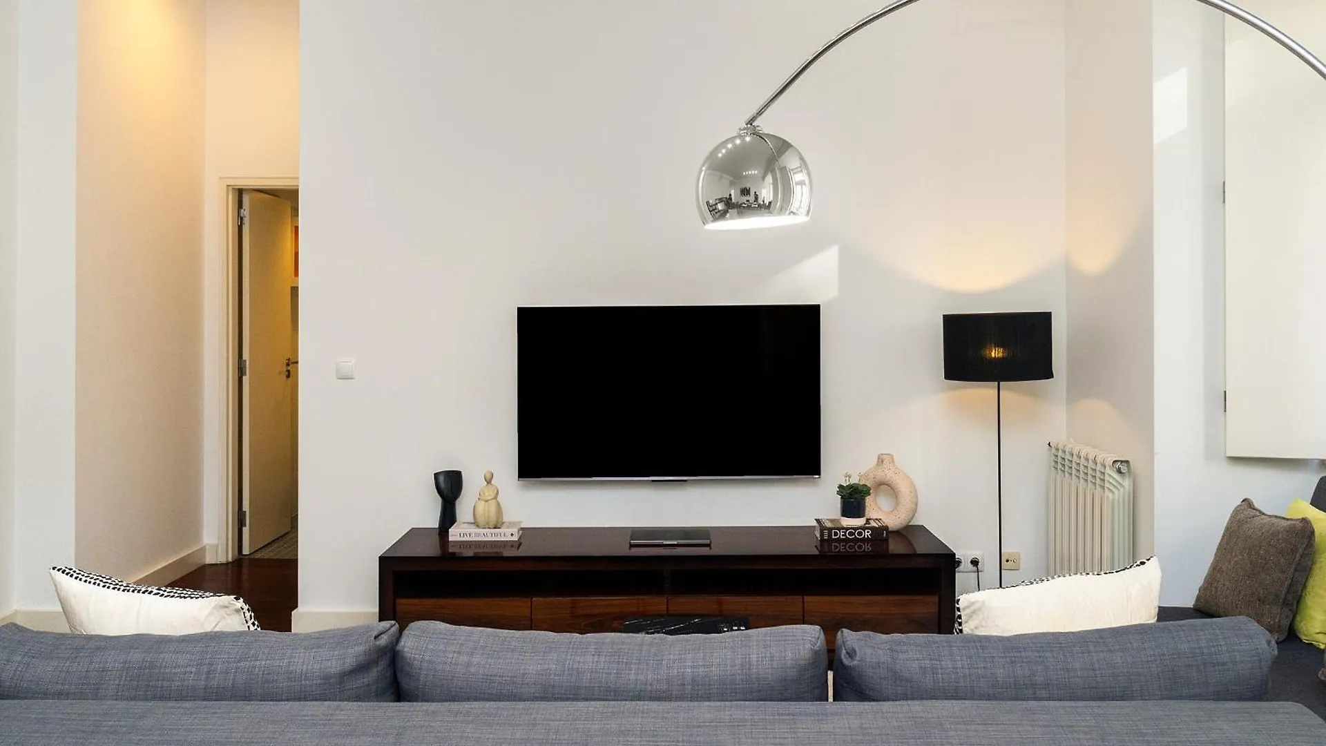 Apartment Whome Elegant Chiado Retreat Comfort In Lisbon'S Heart