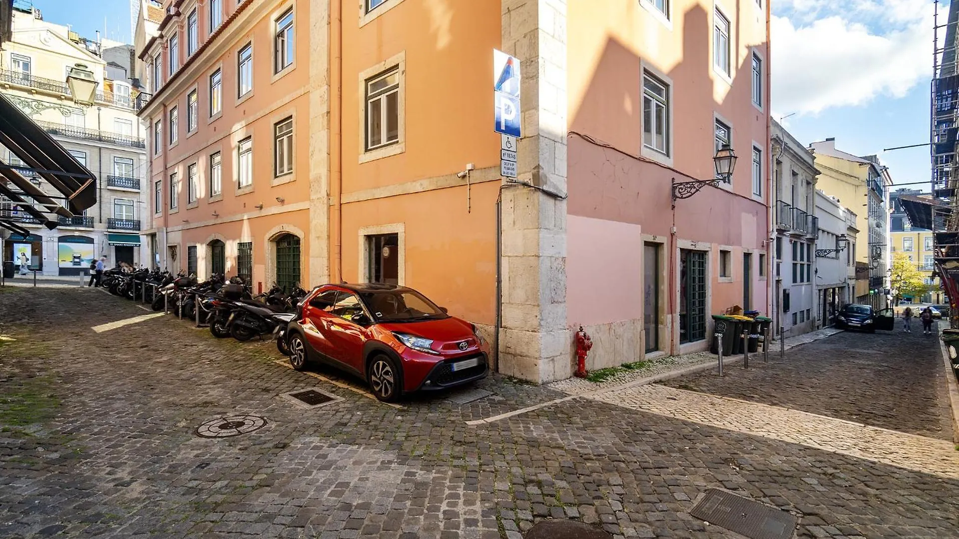 Whome Elegant Chiado Retreat Comfort In Lisbon'S Heart Lisboa